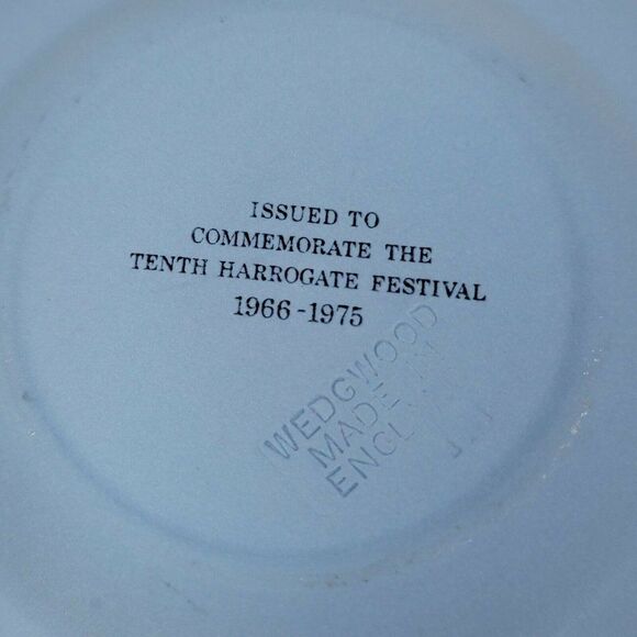 Wedgwood Jasperware England Blue 10th Harrogate Festival 1975 Trinket Dish Rare - Picture 4 of 4
